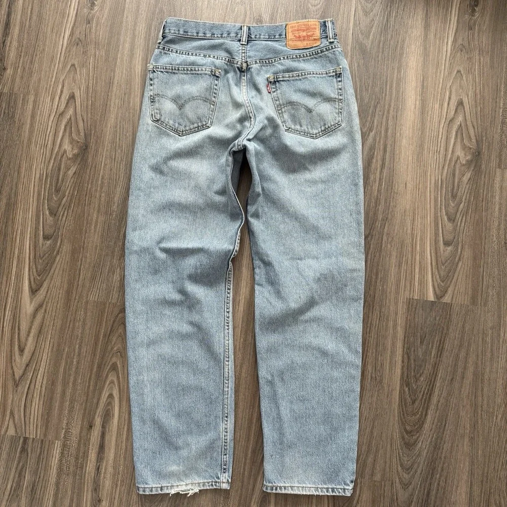 Levis 550 Jeans Mens Tag 31x33 (32x31) Faded Blue Denim Relaxed Fit Tapered Leg